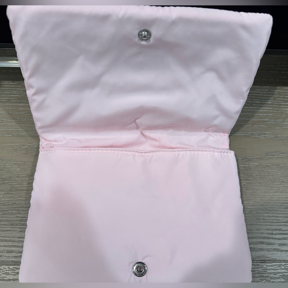 Dior Soft Pink Pouch - Picture 4 of 5